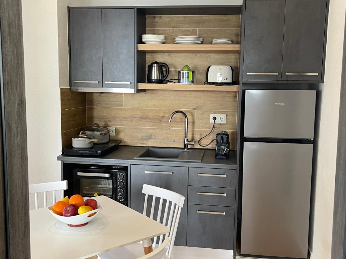 Vladimiros Apartments Barbati Exteriér fotografie