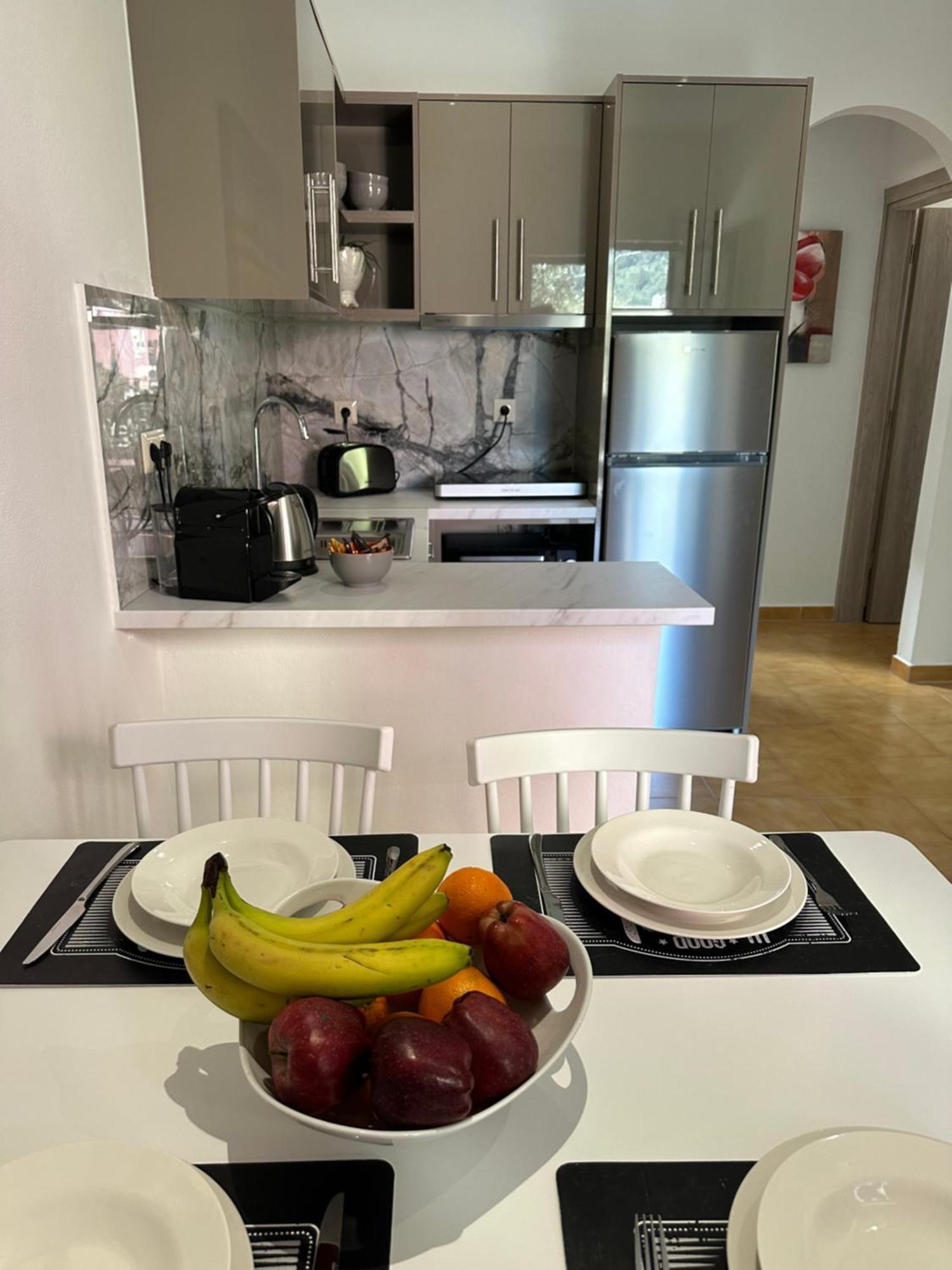 Vladimiros Apartments Barbati Exteriér fotografie